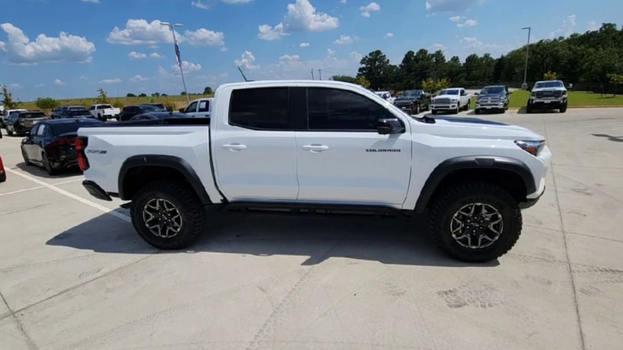 2024 Chevrolet Colorado ZR2 photo 35