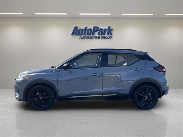 2023 Nissan Kicks SR photo 4