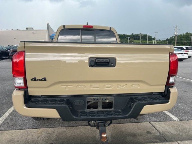 2019 Toyota Tacoma V6 photo 4