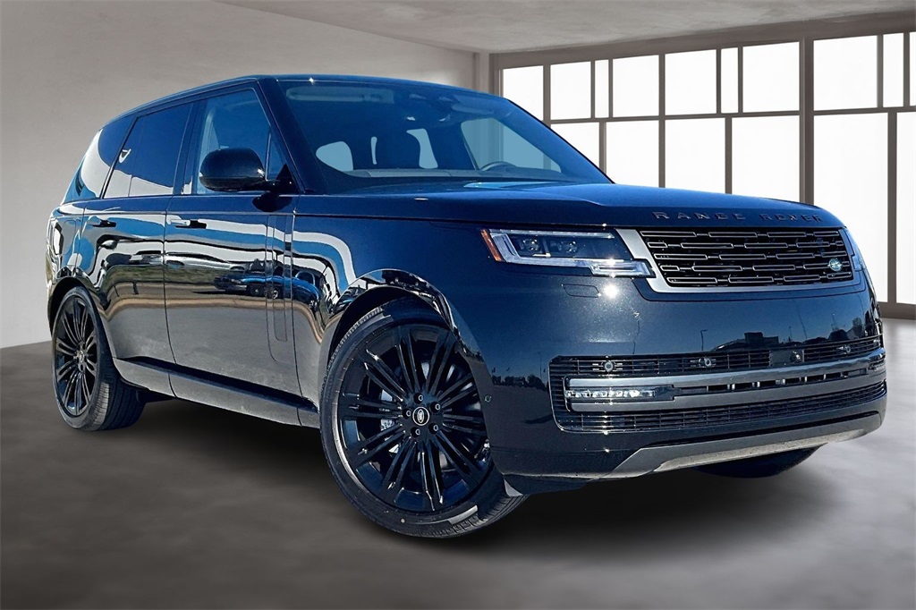 2025 Land Rover Range Rover SE photo 2