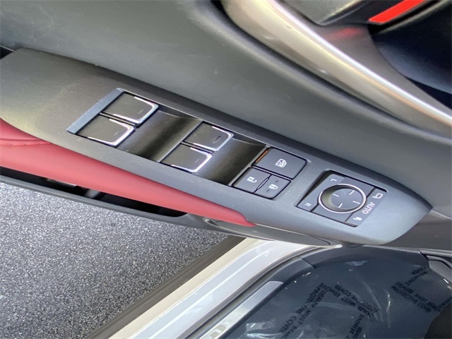 2021 Lexus NX 300 photo 17