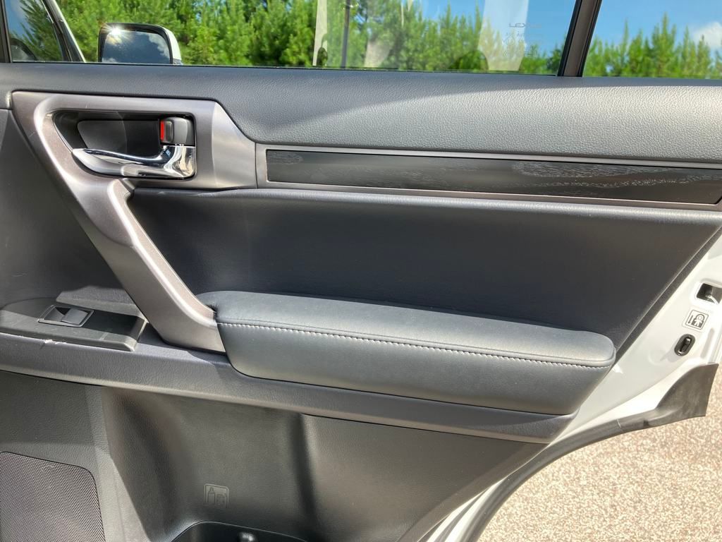 2022 Lexus GX 460 photo 30