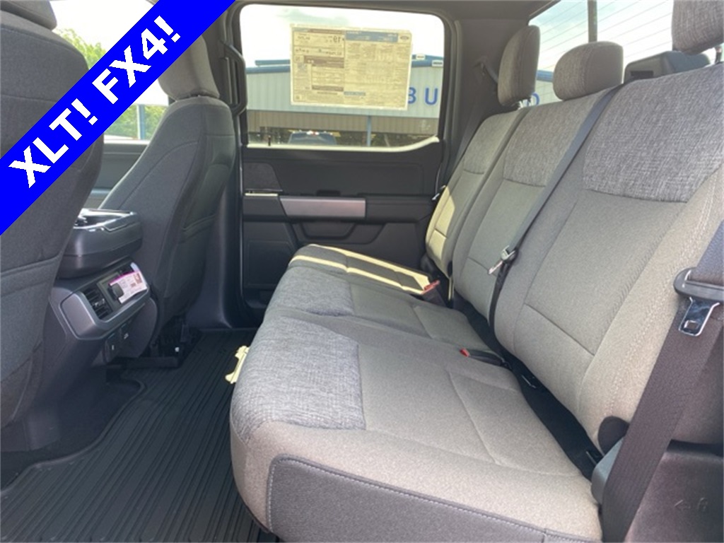 2025 Ford F-150 XLT photo 9