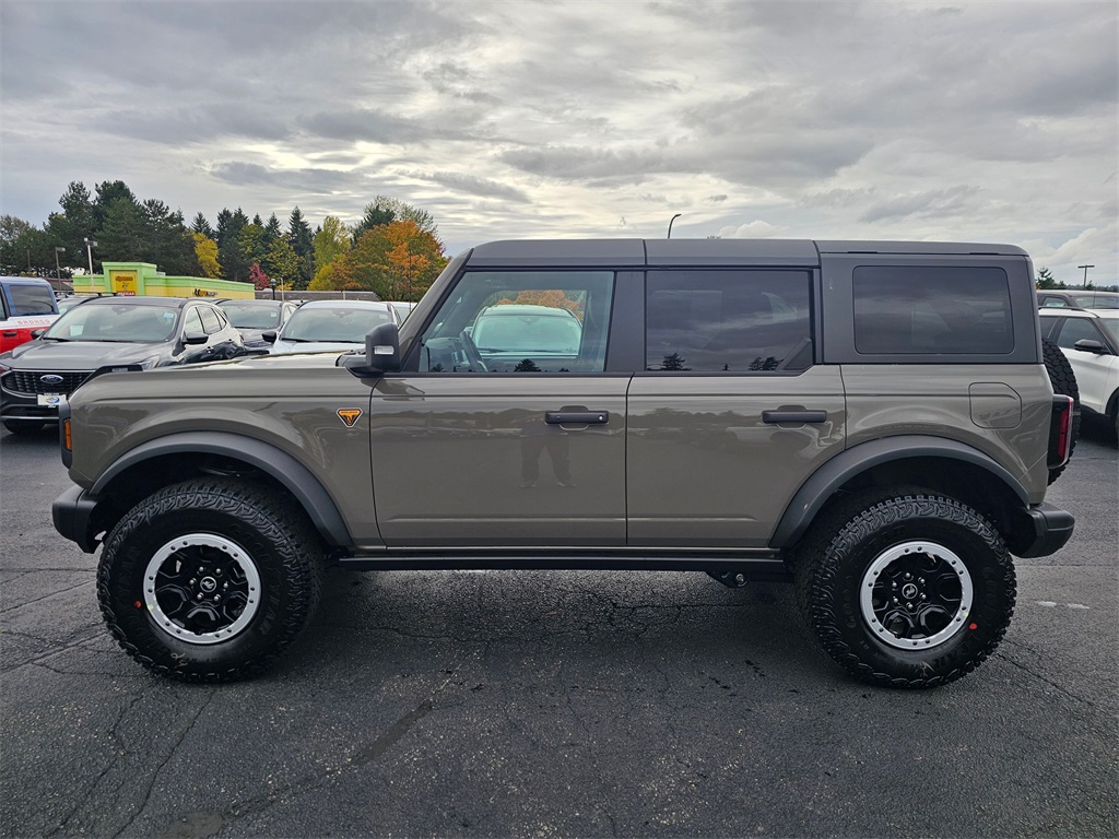 2025 Ford Bronco Badlands photo 4