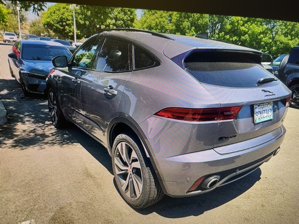 2021 Jaguar E-PACE photo 3