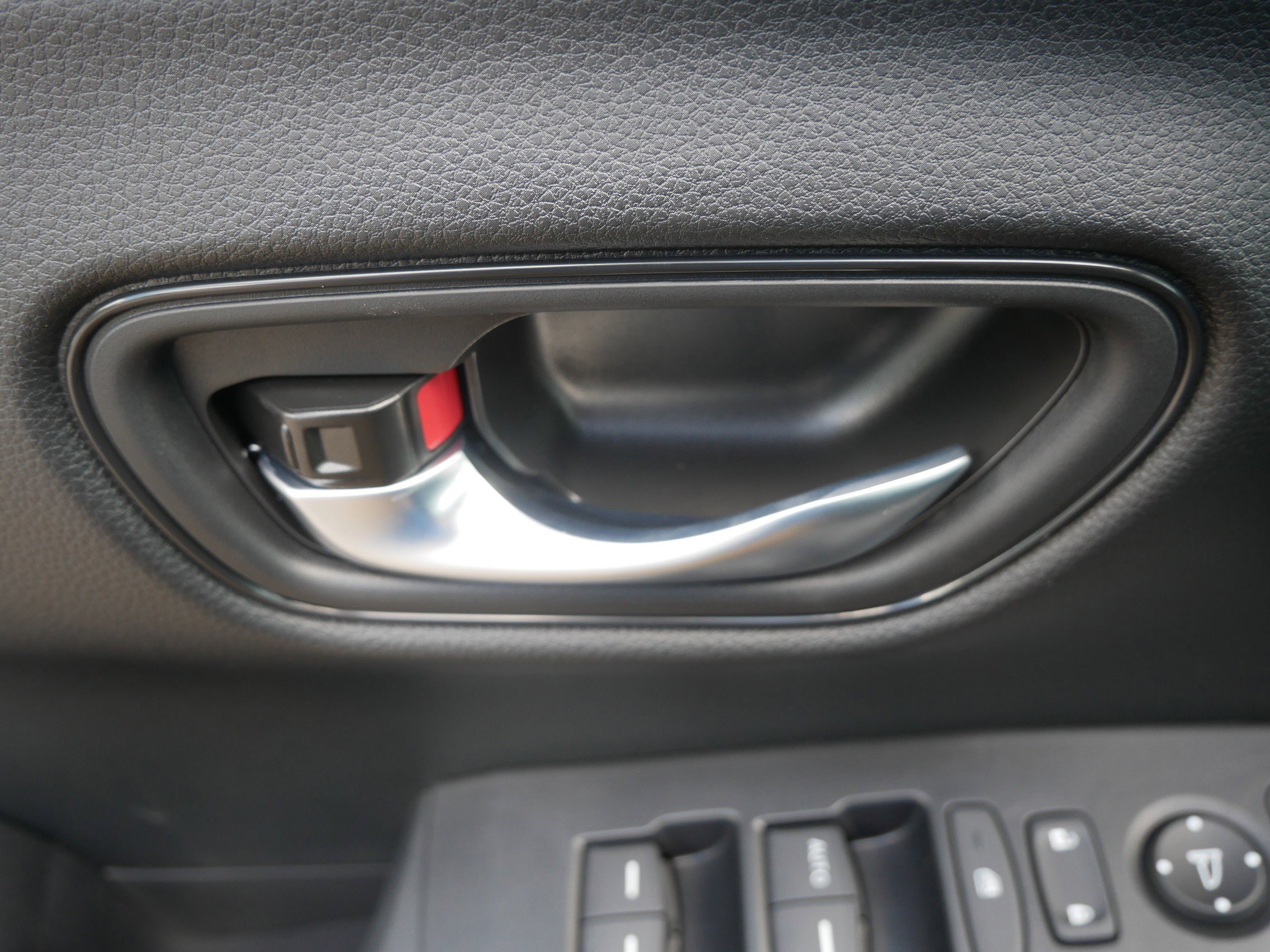 2026 Honda HR-V LX photo 13