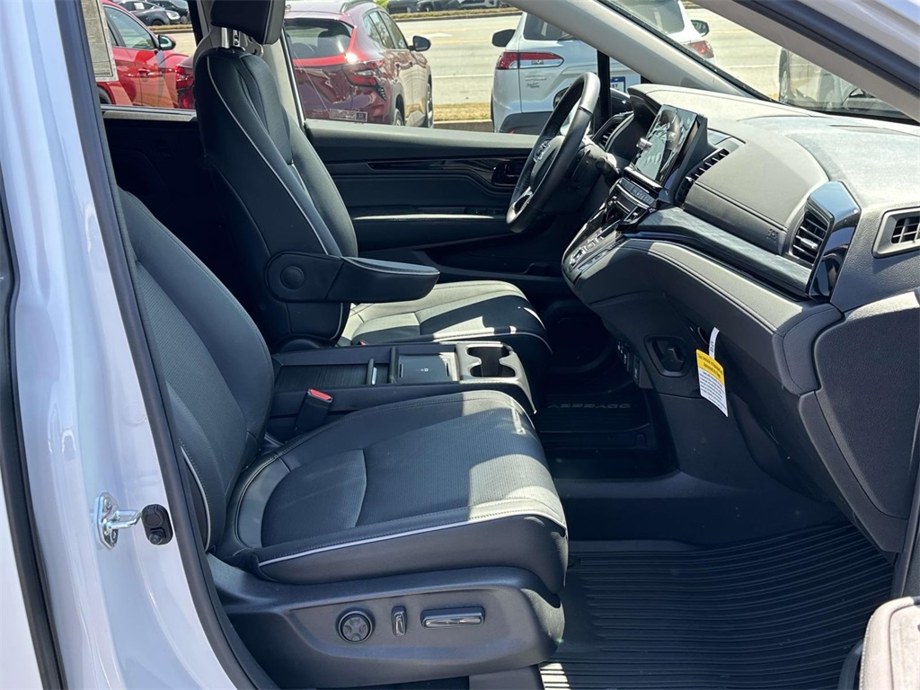 2025 Honda Odyssey Elite photo 6