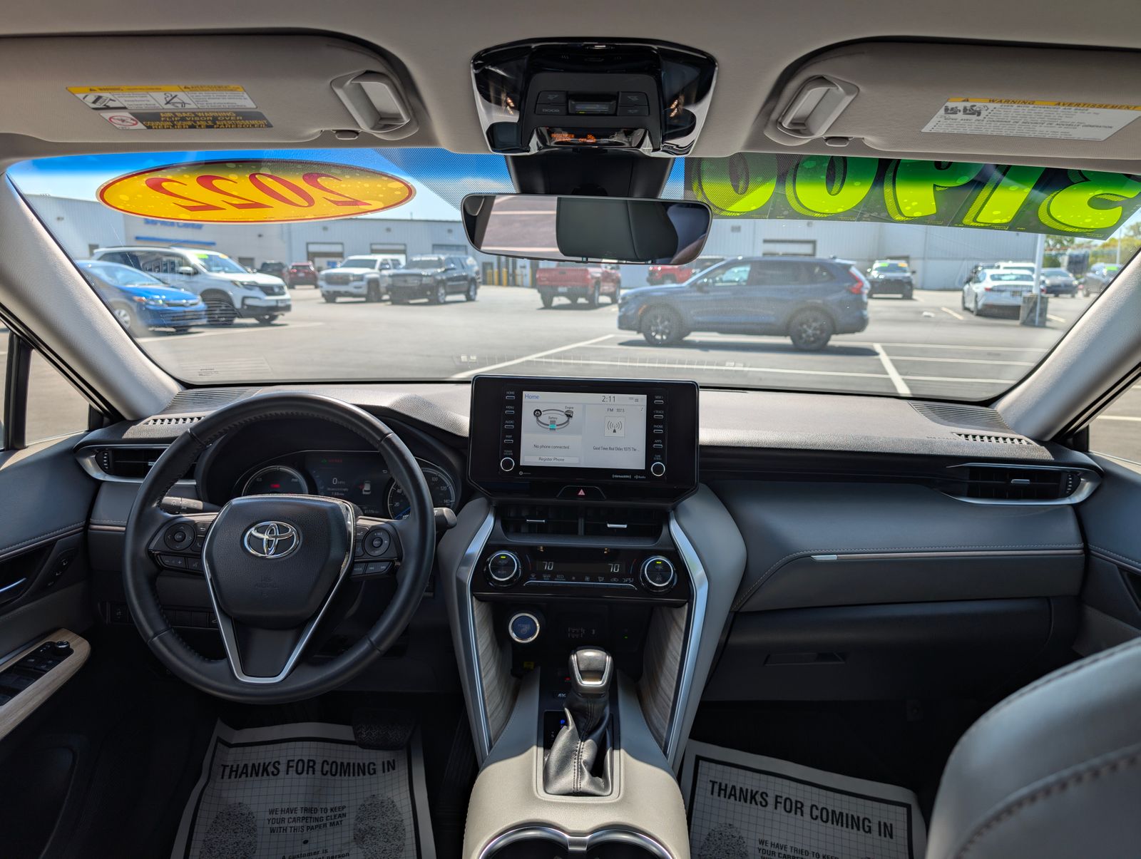 2022 Toyota Venza XLE photo 27