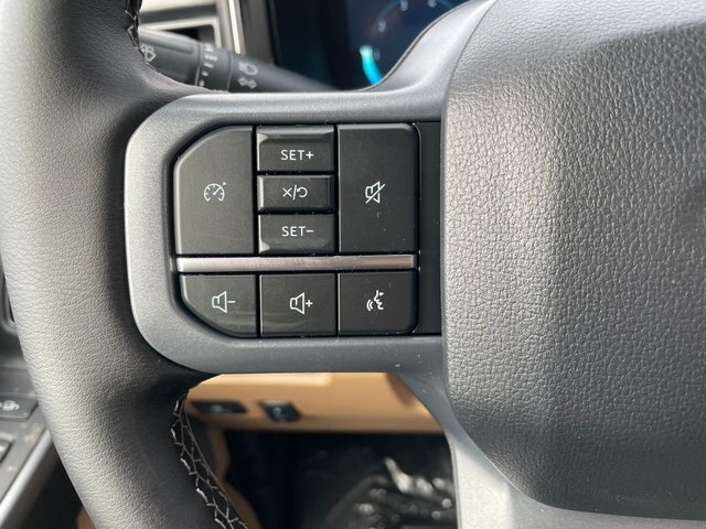 2025 Ford F-350 Lariat photo 21