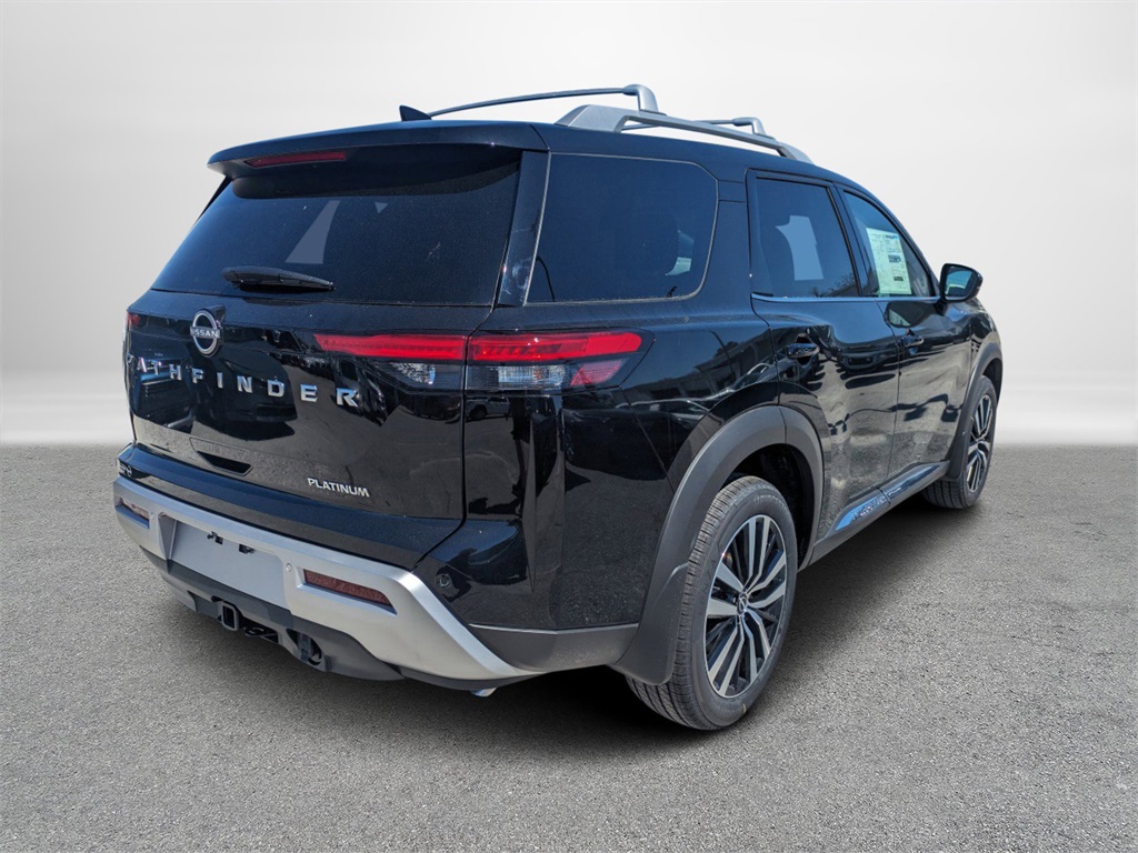 2025 Nissan Pathfinder Platinum photo 4