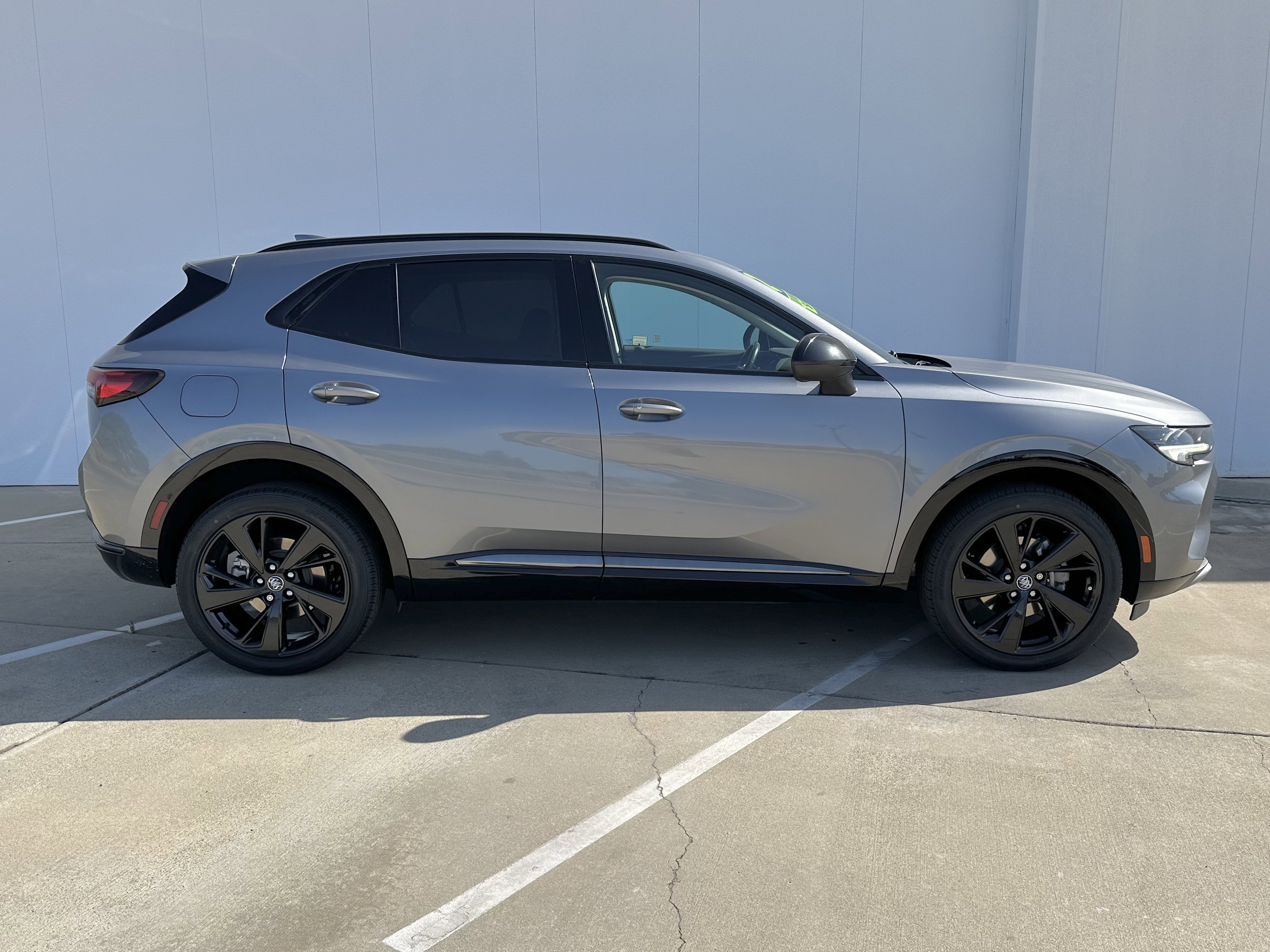 2022 Buick Envision Preferred photo 3