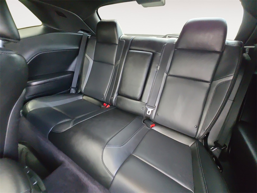 2018 Dodge Challenger GT photo 13