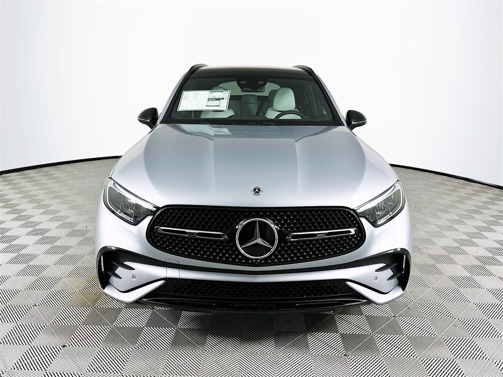 2026 Mercedes Benz GLC 300 photo 2