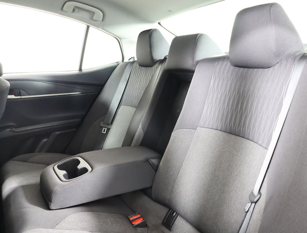 2025 Toyota Camry LE photo 13