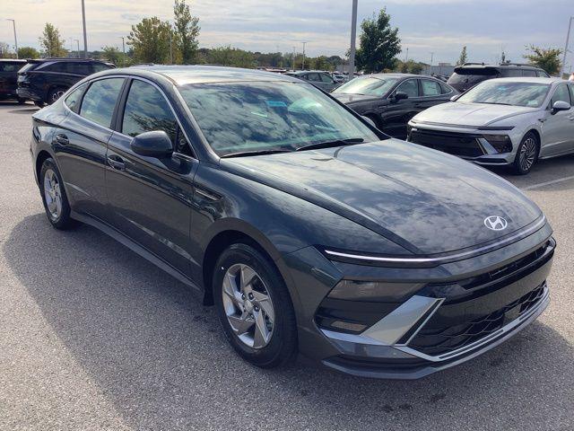 2026 Hyundai Sonata SE photo 3