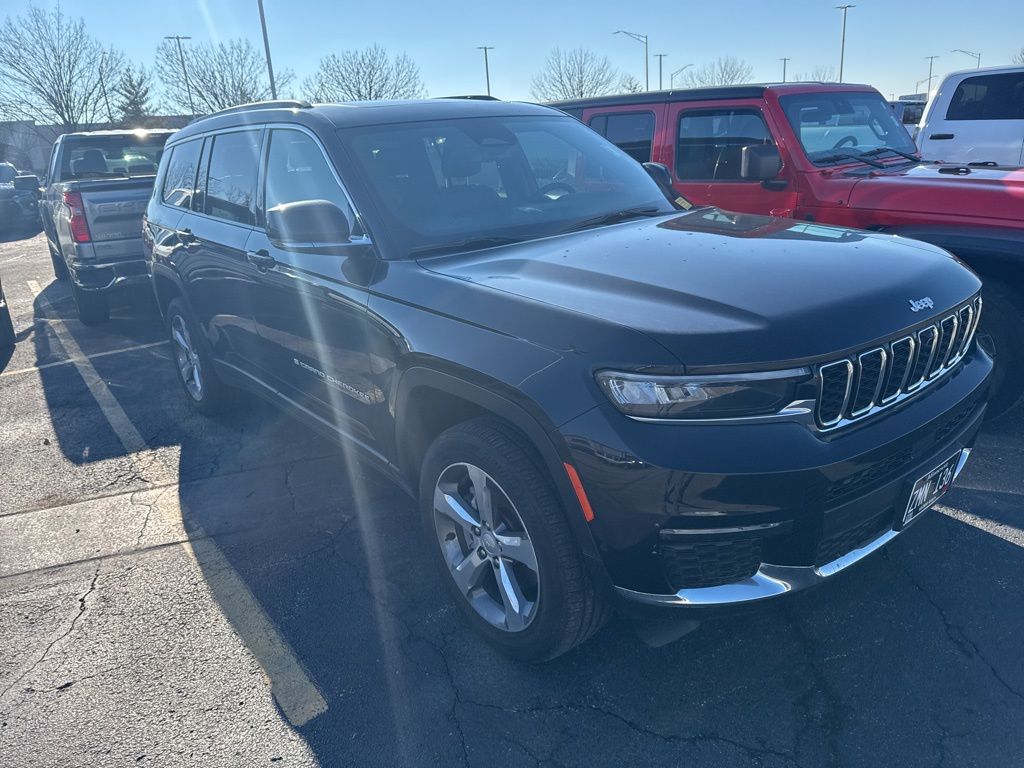 2025 Jeep Grand Cherokee L Limited's photo