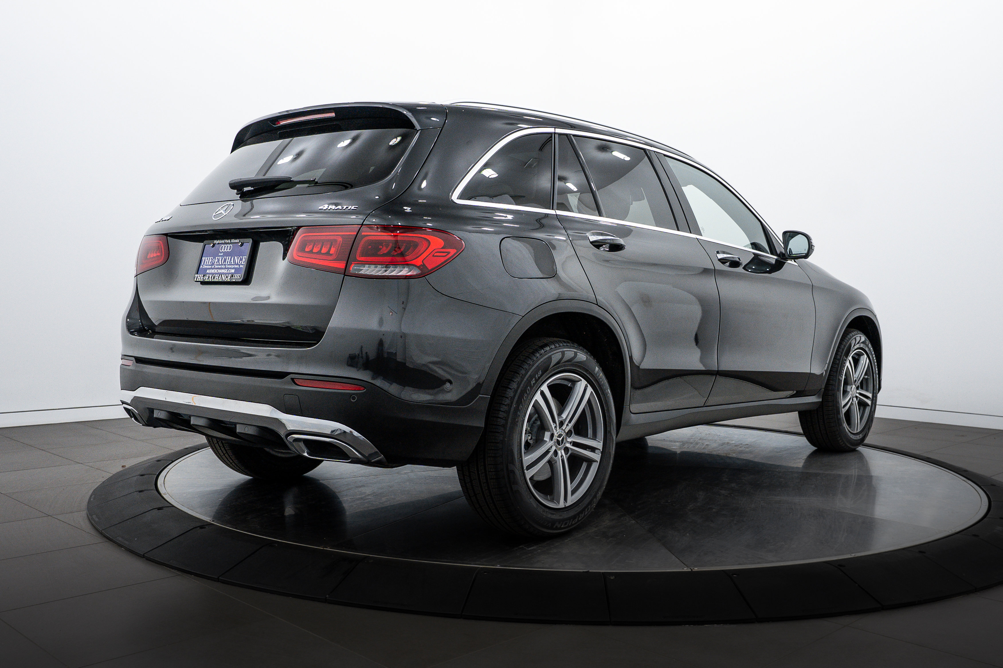 2021 Mercedes Benz GLC 300 4MATIC photo 4