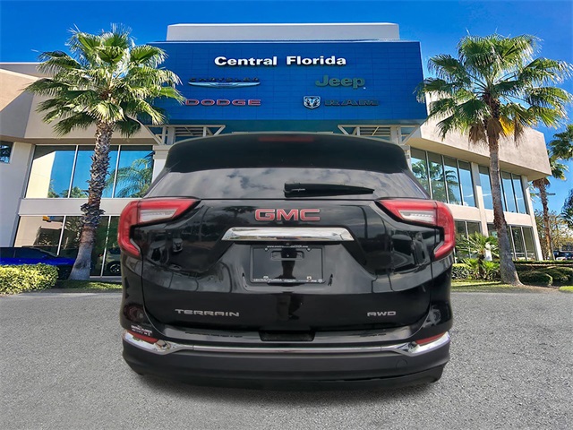 2024 Gmc Terrain SLT photo 3