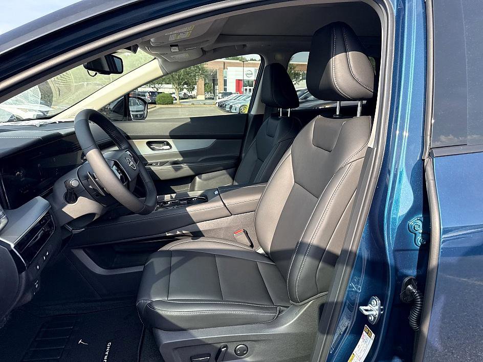 2025 Nissan Murano SL photo 7