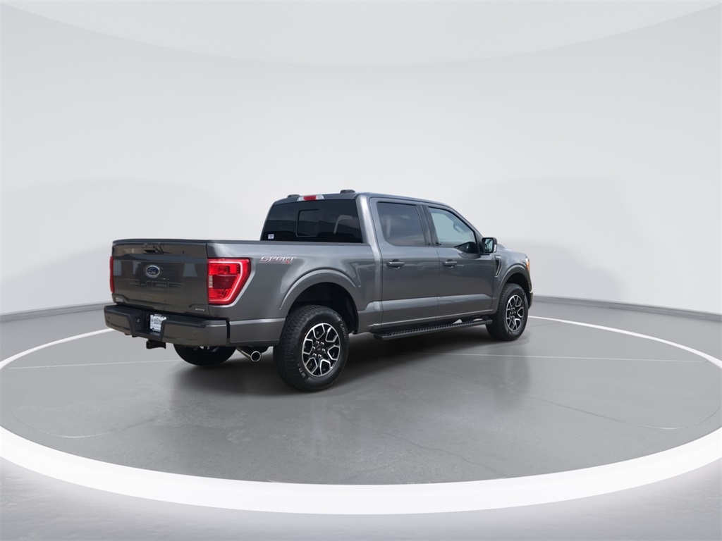 2023 Ford F-150 XLT photo 8