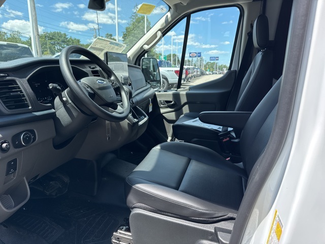 2025 Ford Transit Cargo Van photo 7