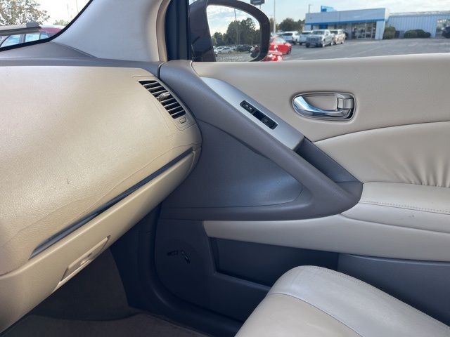 2009 Nissan Murano SL photo 30