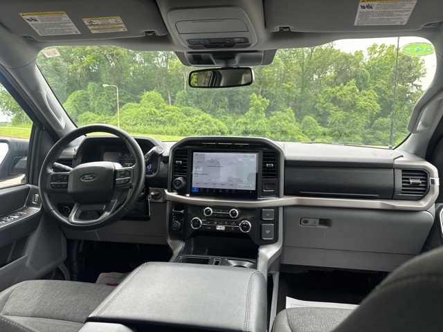 2024 Ford F-150 XLT photo 12