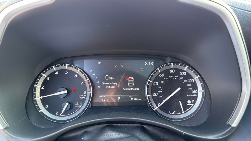 2021 Toyota Highlander XLE photo 11