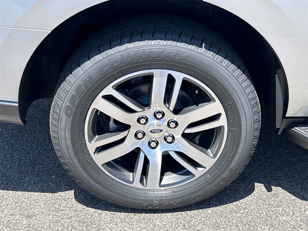 2024 Ford Expedition XLT photo 4