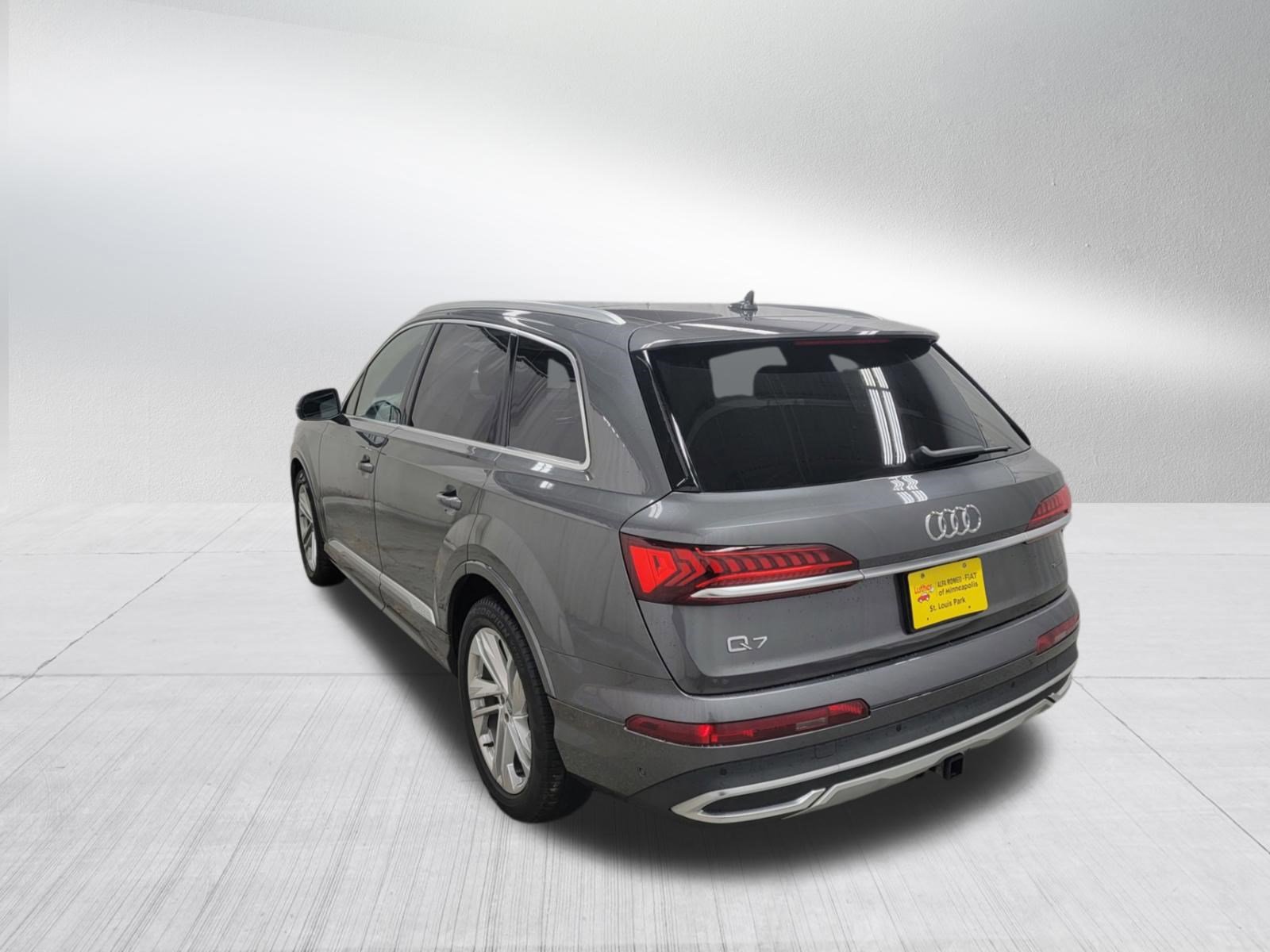 2021 Audi Q7 Prestige photo 3