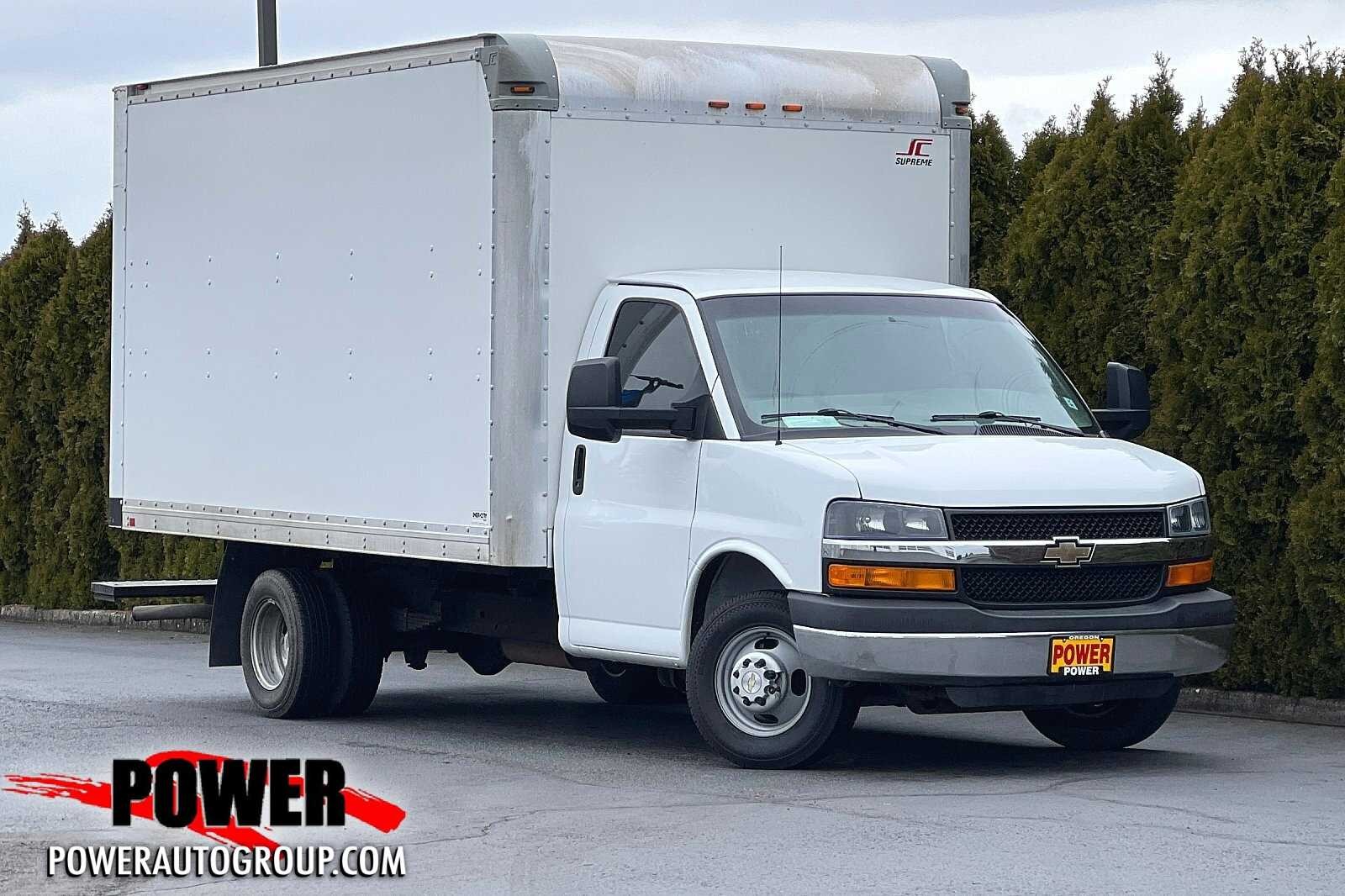 PreOwned 2015 Chevrolet Express Cutaway Box Van Other in Salem P30894