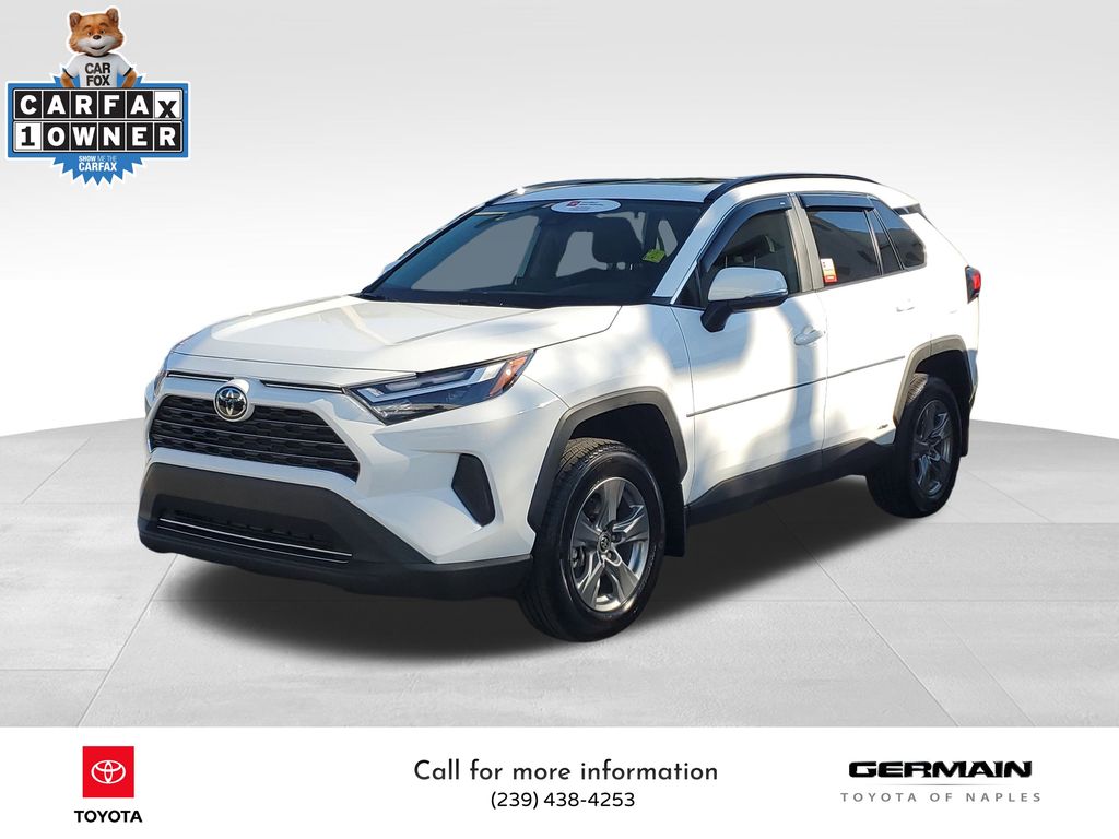 2025 Toyota RAV4 XLE