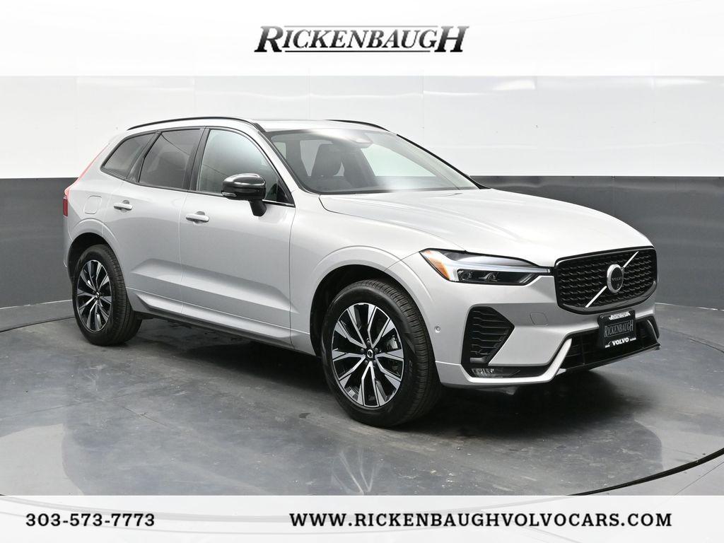 2025 Volvo XC60 Plus's photo