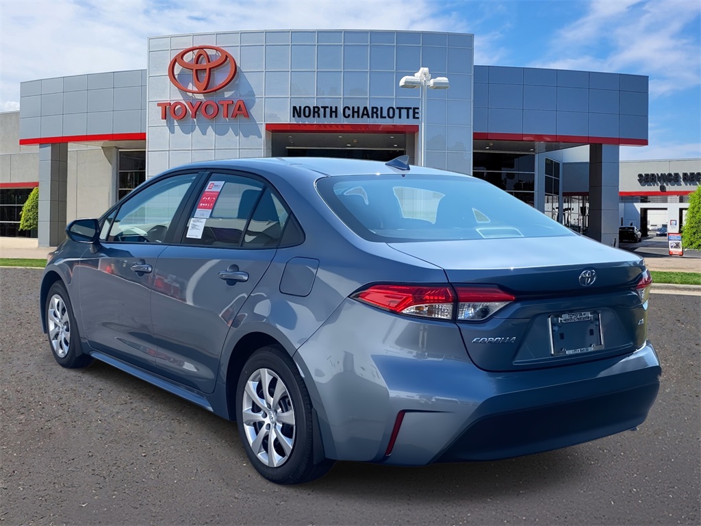 2026 Toyota Corolla LE photo 4