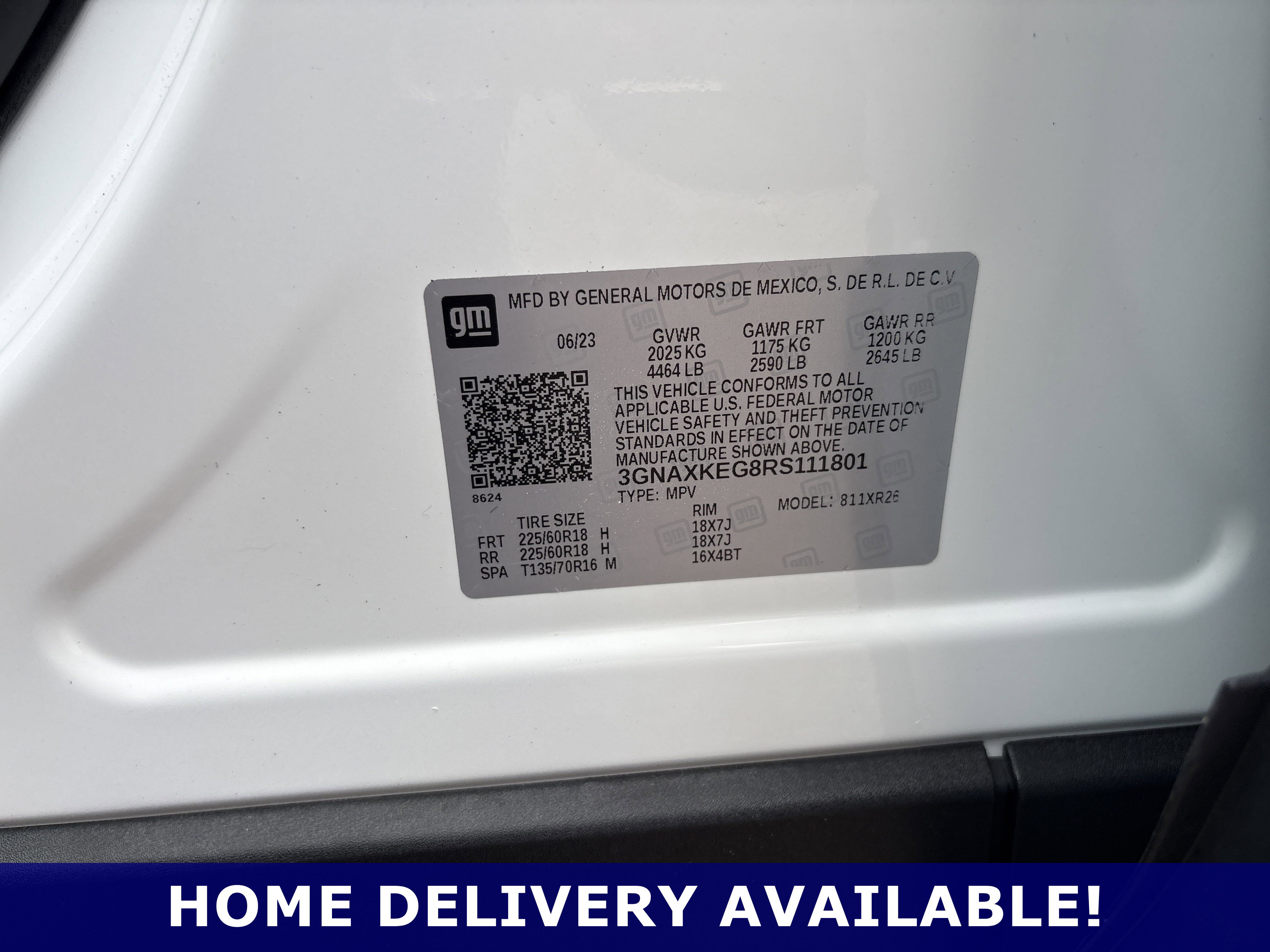 2024 Chevrolet Equinox LT photo 2