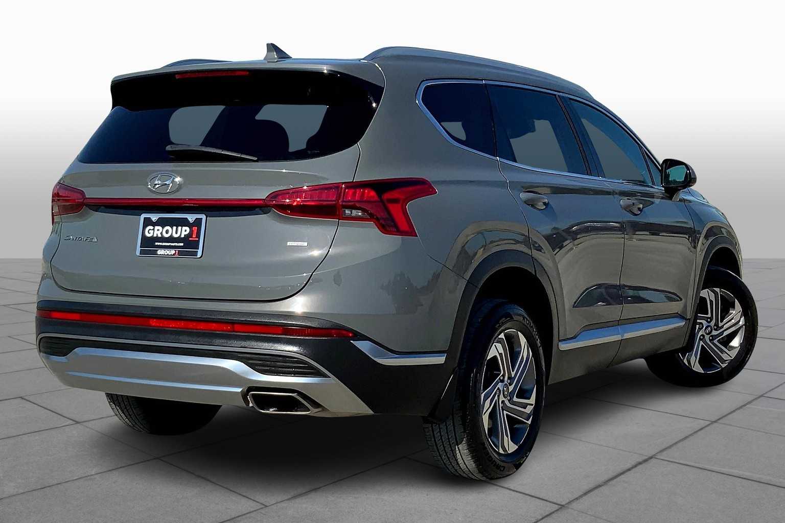 2022 Hyundai Santa Fe SEL photo 12