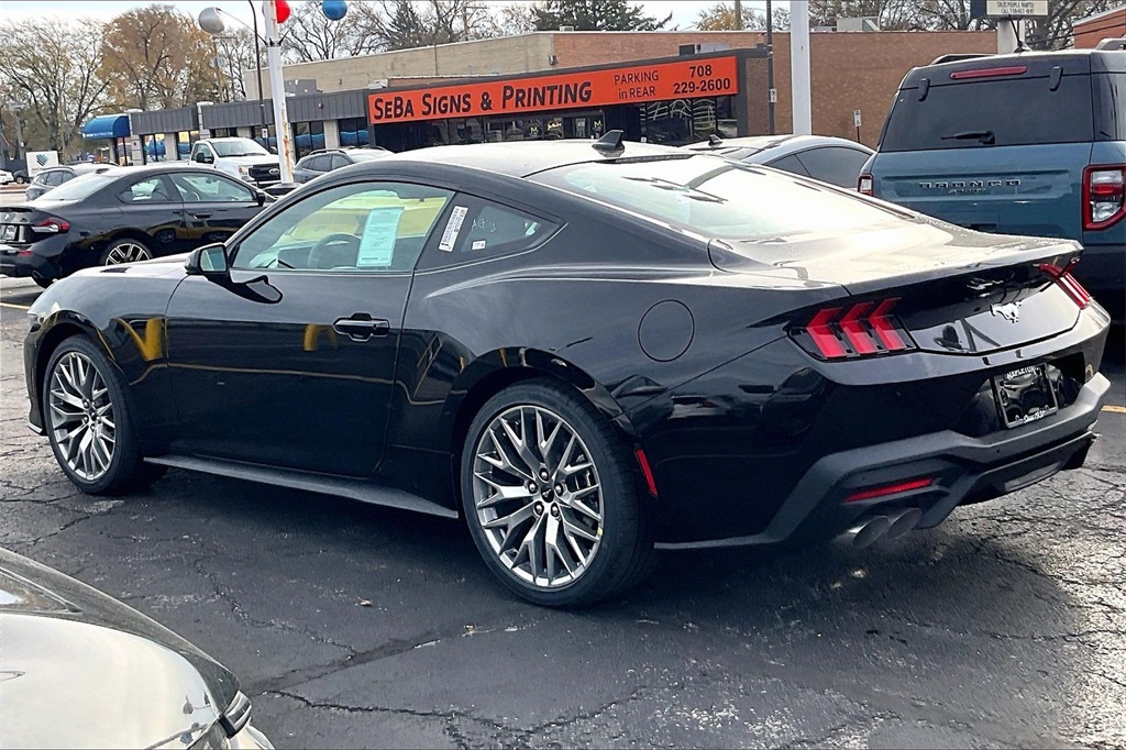 2026 Ford Mustang EcoBoost Premium photo 3