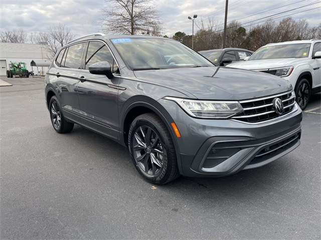 2023 Volkswagen Tiguan SE