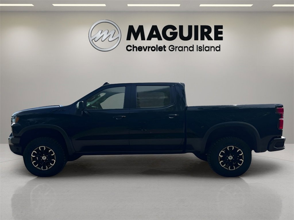 2024 Chevrolet Silverado 1500 ZR2 photo 3