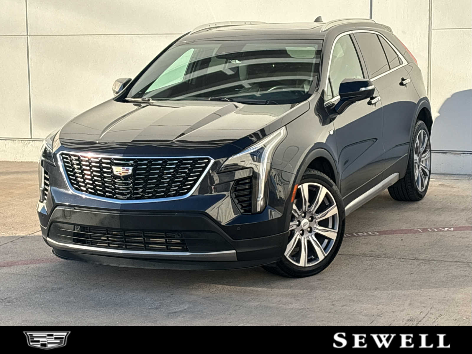 2023 Cadillac XT4 Premium Luxury's photo