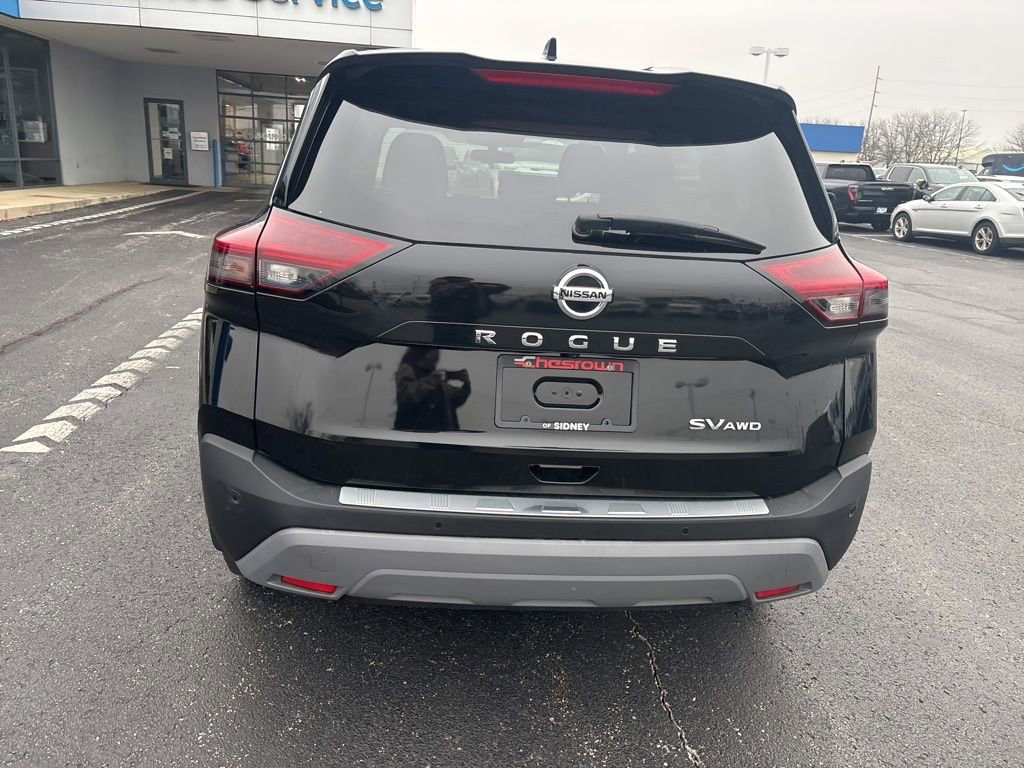 2021 Nissan Rogue SV photo 4