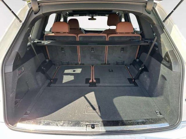 2023 Audi Q7 45 Premium photo 28