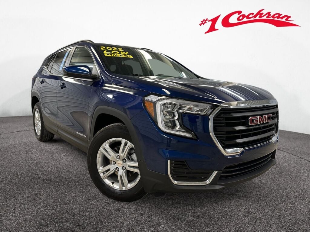 2022 GMC Terrain SLE's photo