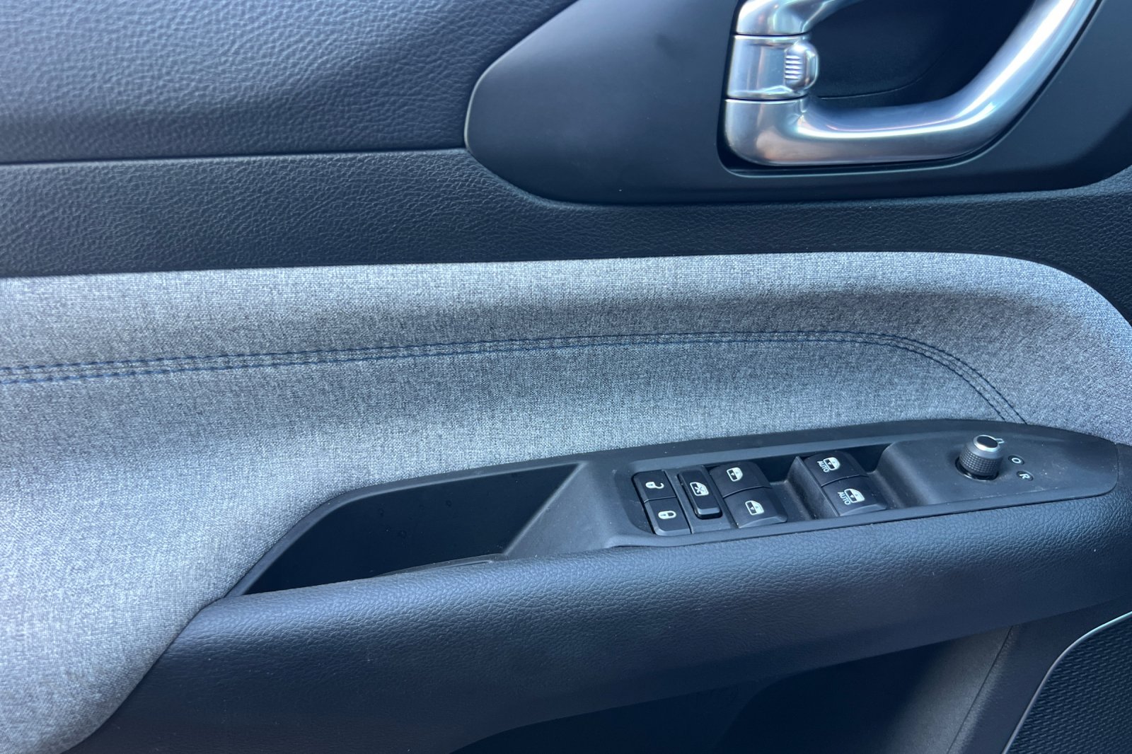 2024 Jeep Compass Latitude photo 7