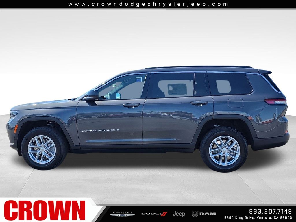 2025 Jeep Grand Cherokee Laredo X photo 3