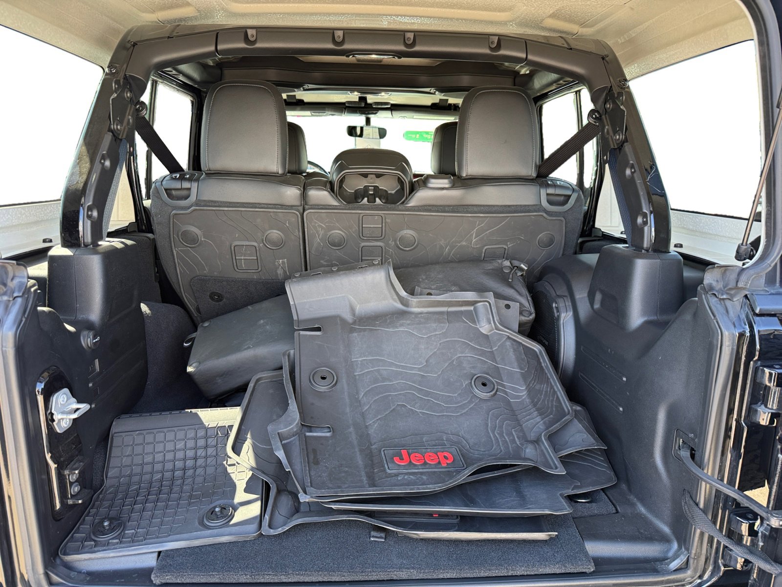 2022 Jeep Wrangler Unlimited Rubicon photo 16