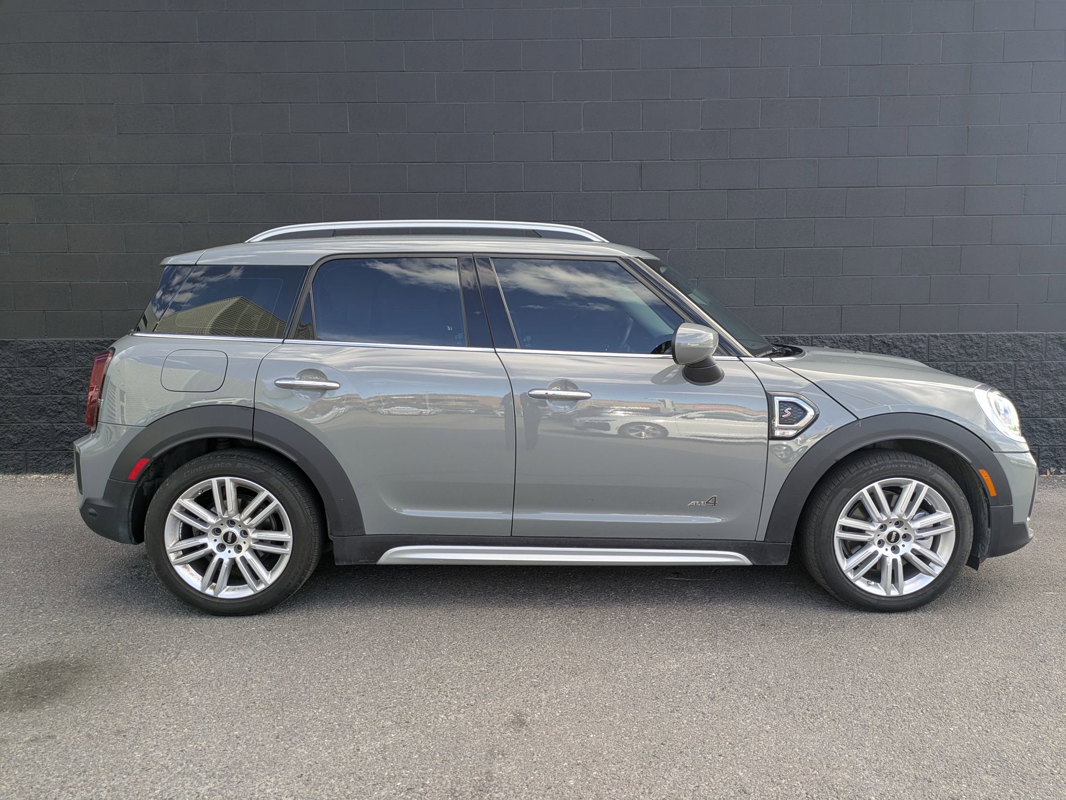 2023 Mini Countryman S ALL4 photo 2