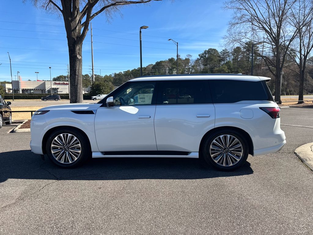 2025 Infiniti QX80 Luxe photo 7