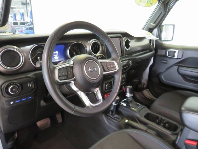 2023 Jeep Wrangler Rubicon 4xe photo 3