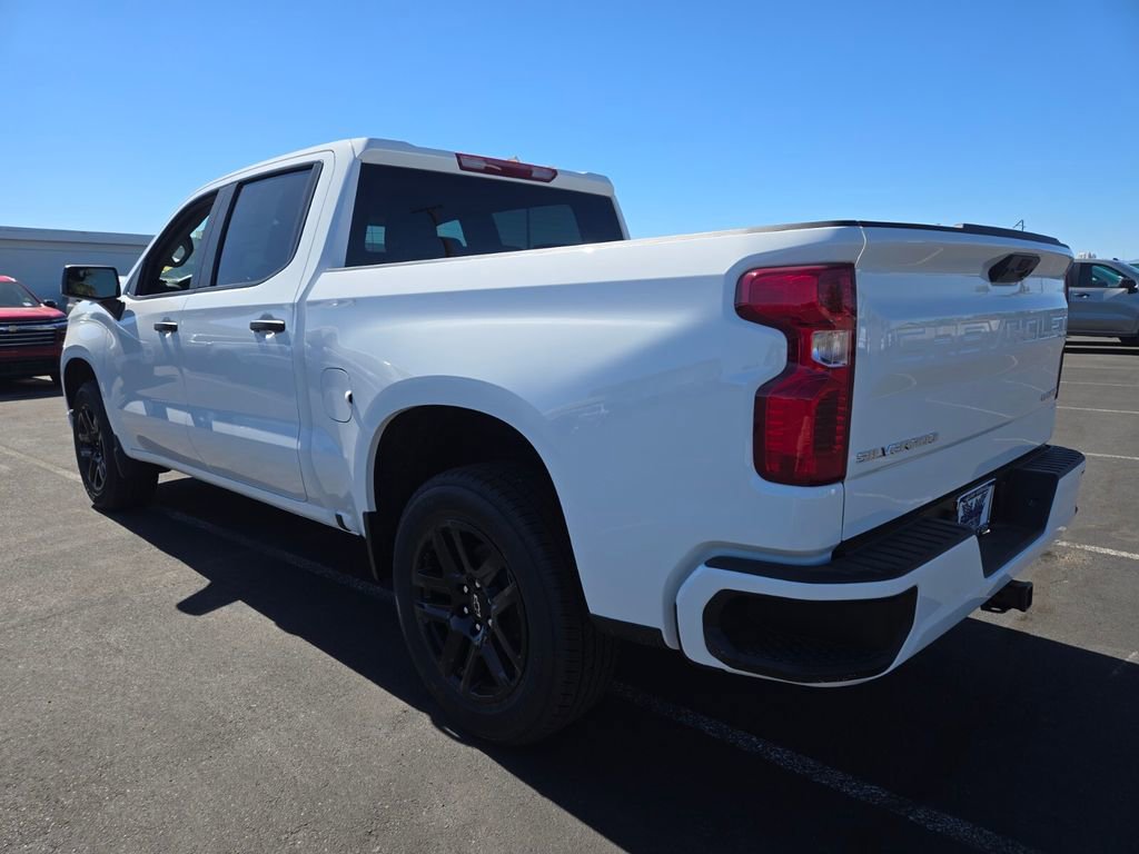 2026 Chevrolet Silverado 1500 Custom photo 3